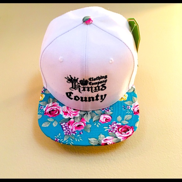 Brooklyn Logo Rose Cap🌹🧢 - Picture 6 of 7